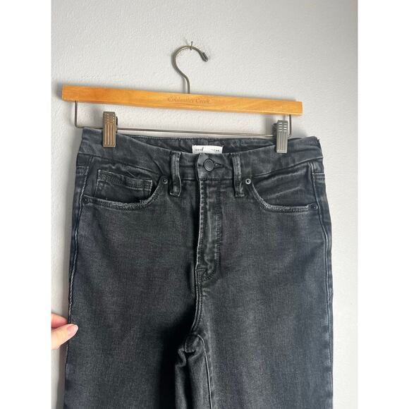 Good American Jeans - Picture 2 of 6